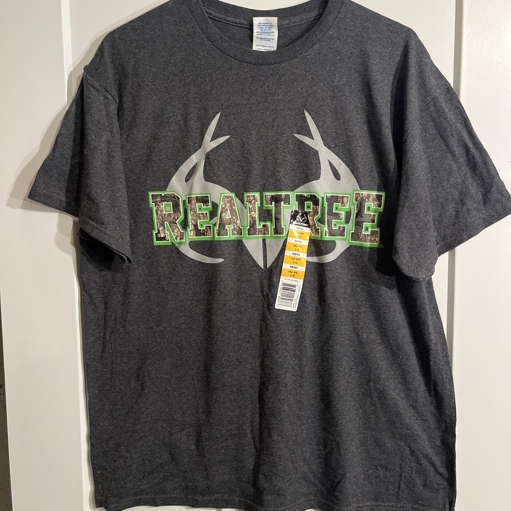 NWT Realtree Outdoors Men's Large Tshirt Gray Camo Lettering